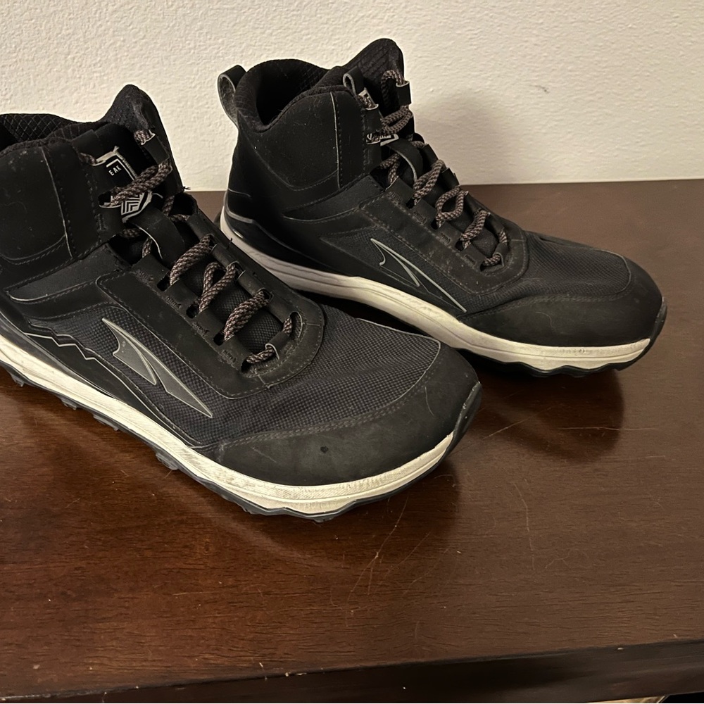 Altra Men's Lone Peak Mid Sz 12